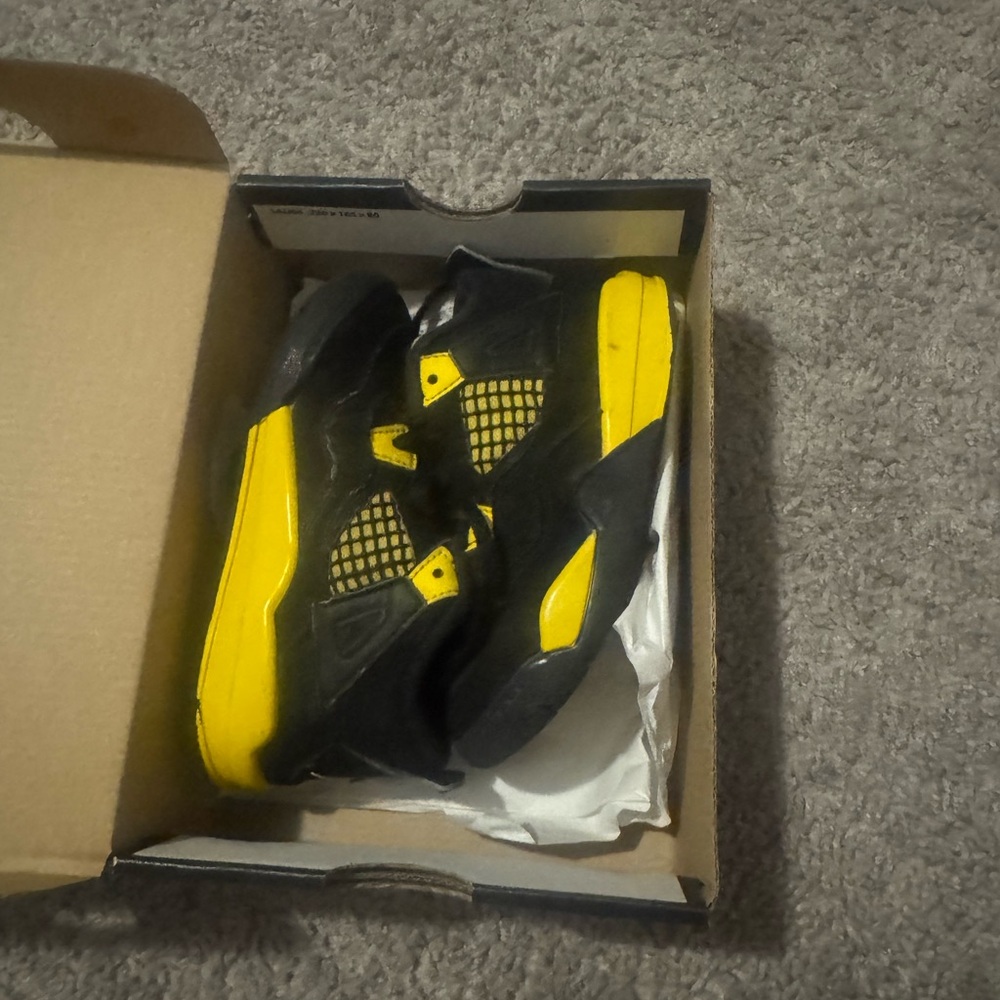 Jordan Kids Black and Yellow Sneakers